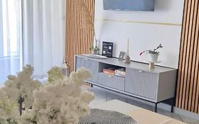 Apartament Black-White